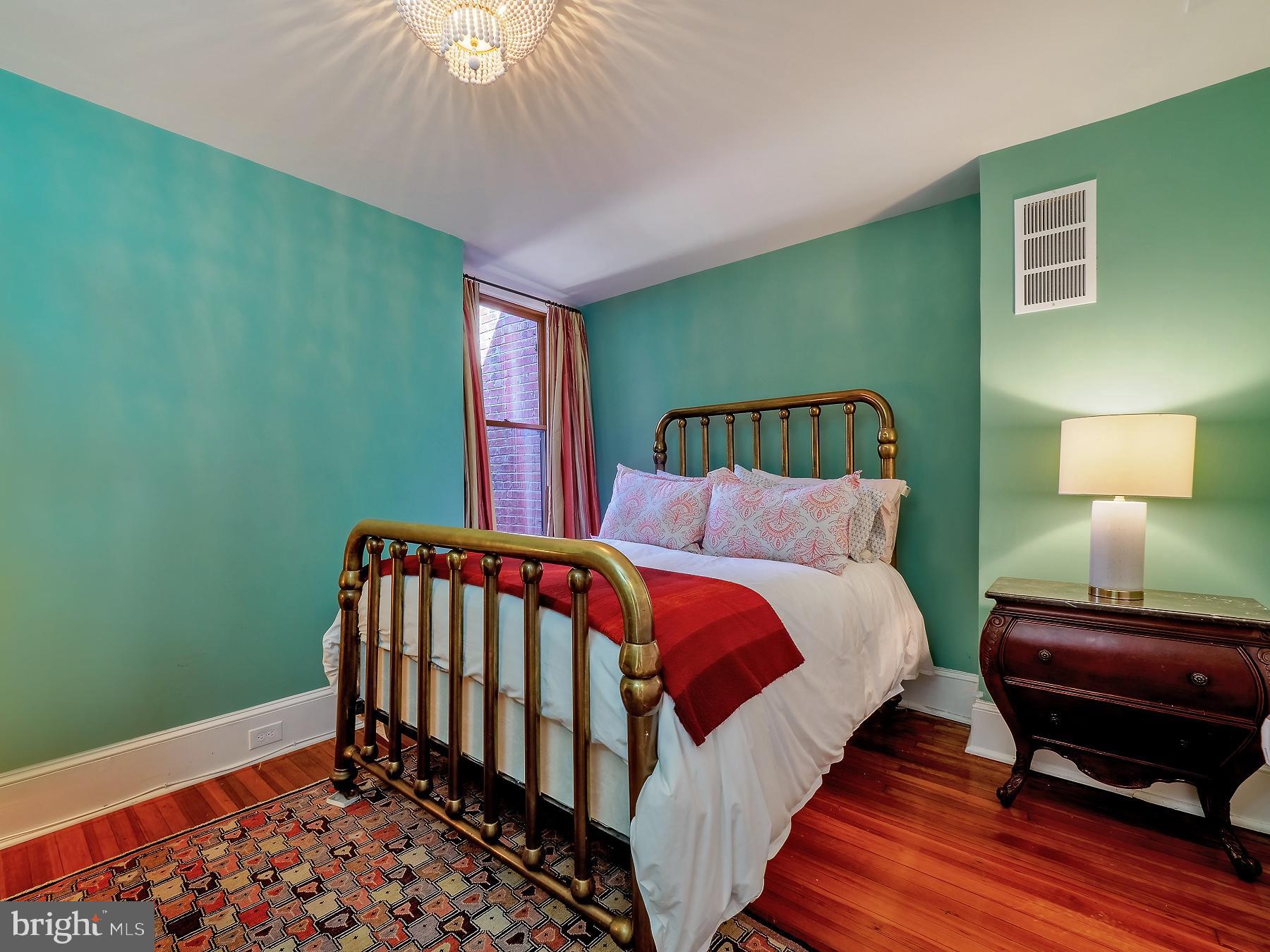 2602 Mozart Place Northwest Washington, DC 20009 - Photo 20 of 33