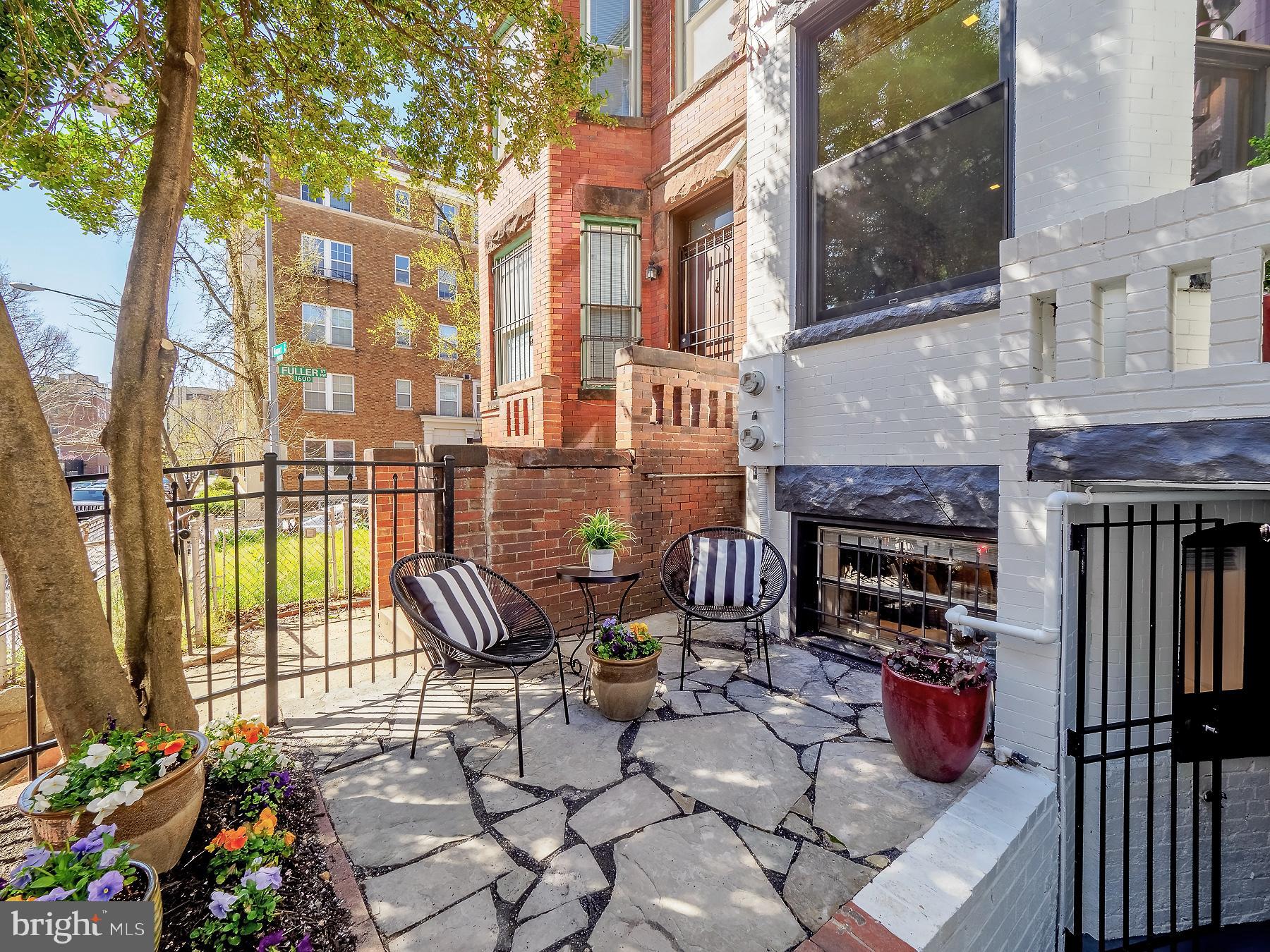 2602 Mozart Place Northwest Washington, DC 20009 - Photo 4 of 33