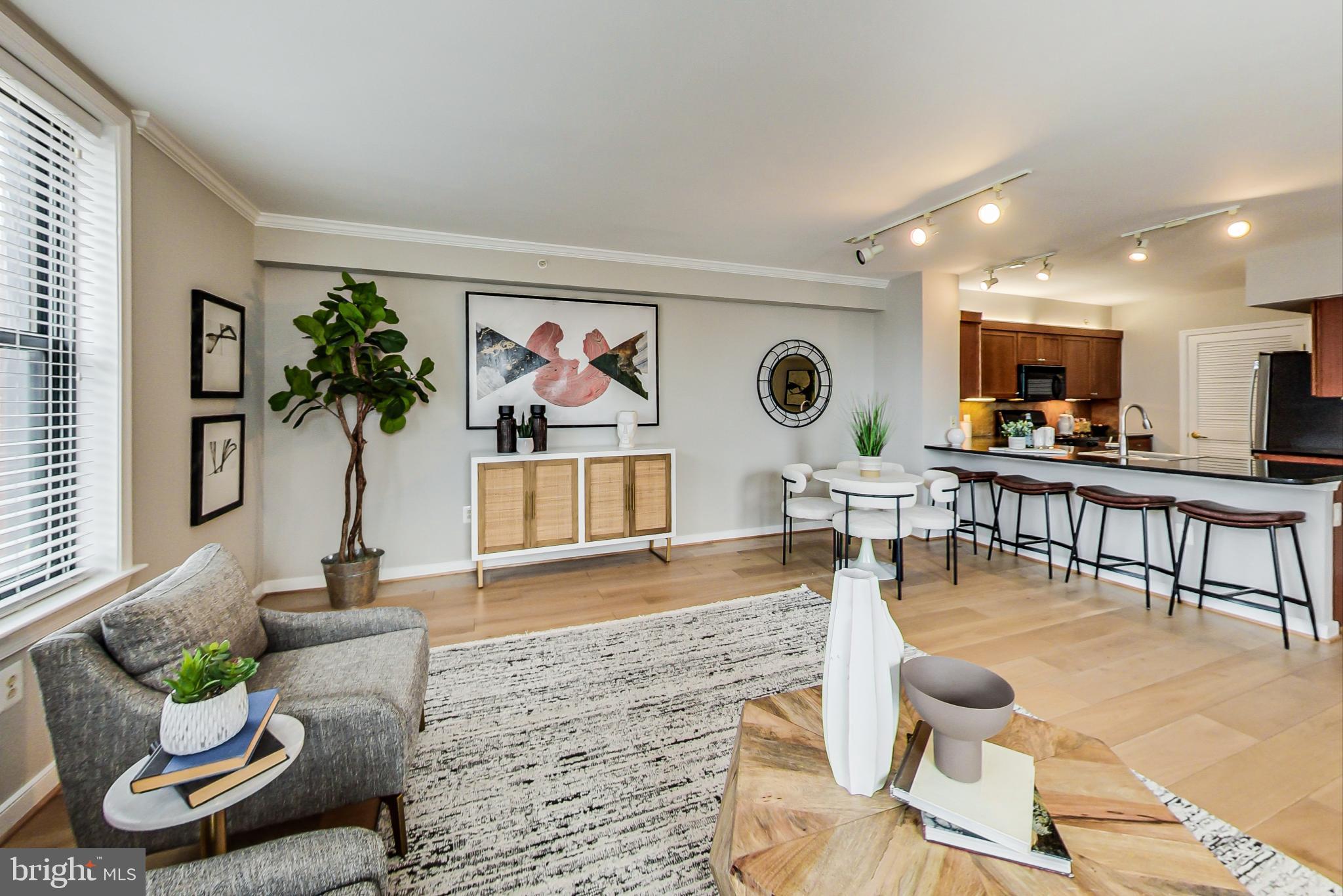 616 E Street Northwest, Unit 1019 Washington, DC 20004 - Photo 2 of 37