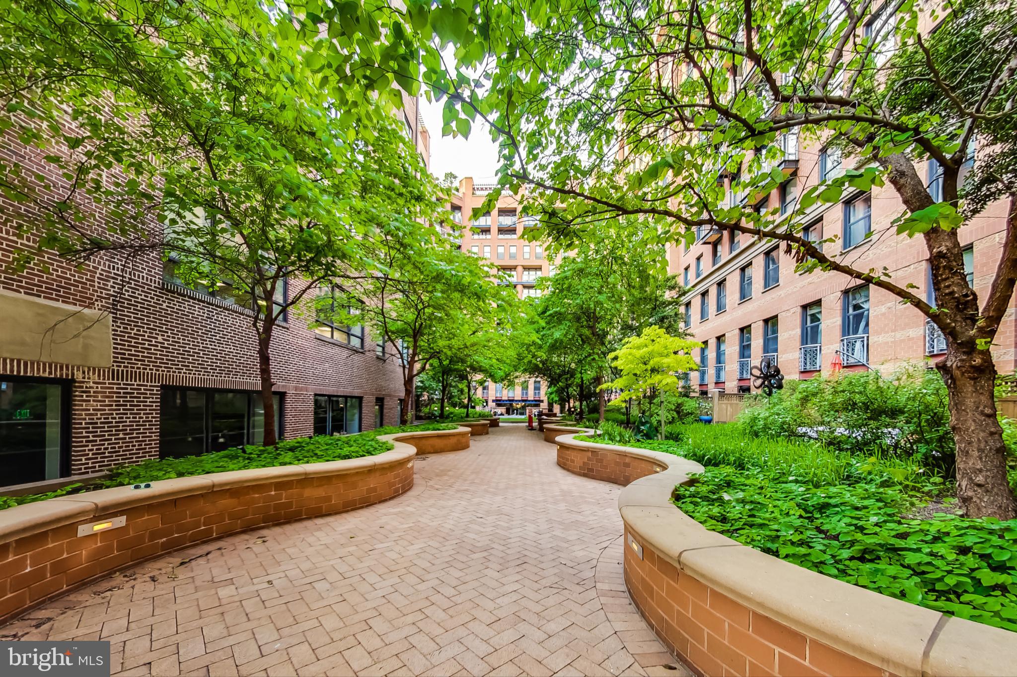 616 E Street Northwest, Unit 1019 Washington, DC 20004 - Photo 35 of 37