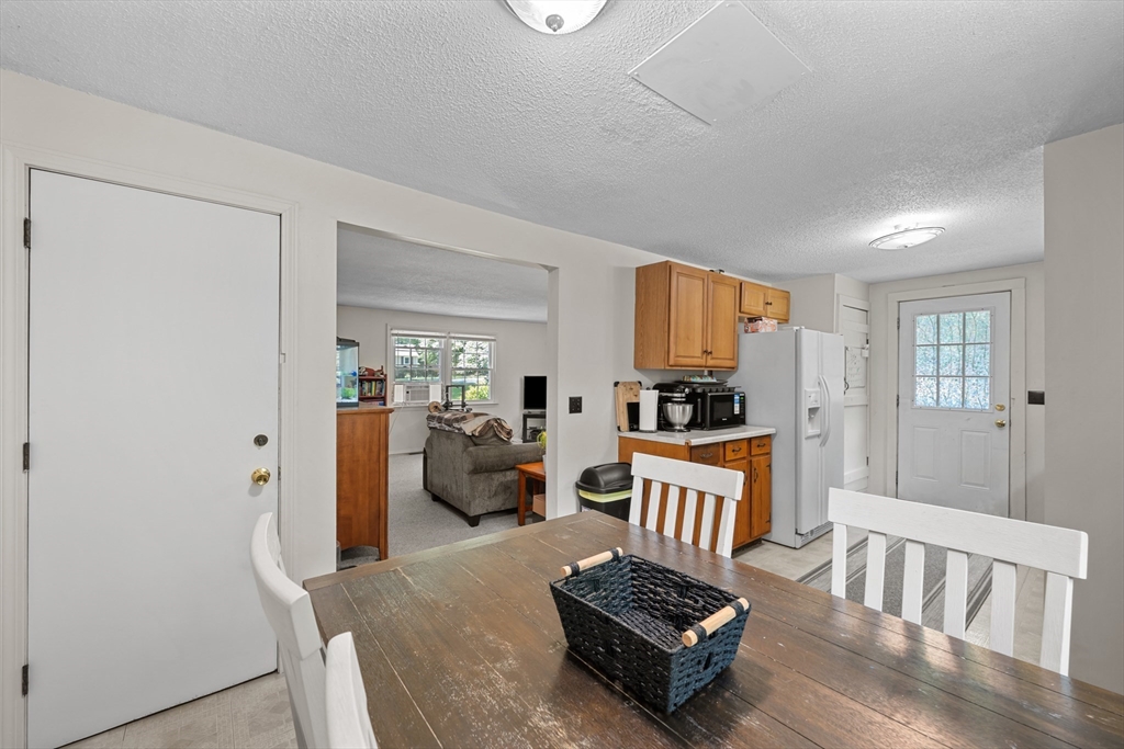 607-609 Flat Hill Road Lunenburg, MA 01462 - Photo 8 of 42