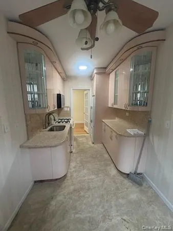 $328,000 | 65-38 Booth Street, Unit 2F | Rego Park