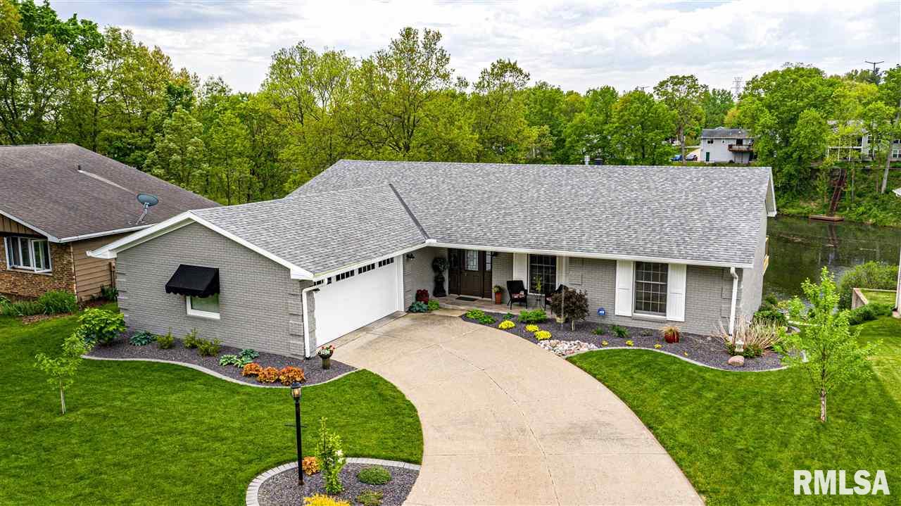 4113 South Dunbar Point Mapleton, IL 61547 - Photo 1 of 36