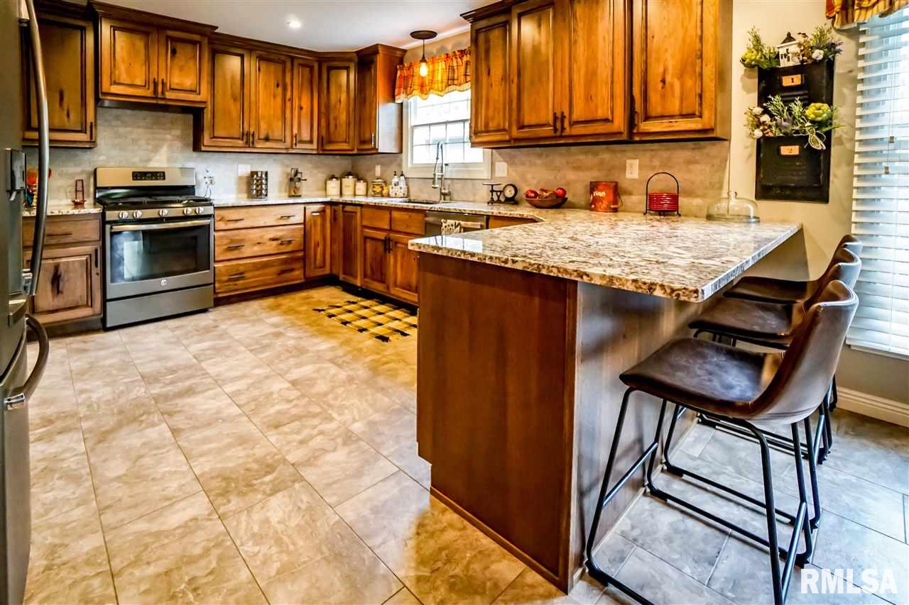 4113 South Dunbar Point Mapleton, IL 61547 - Photo 8 of 36