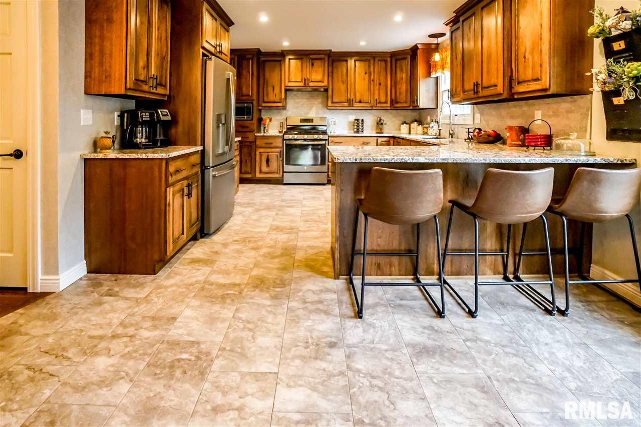 4113 South Dunbar Point Mapleton, IL 61547 - Photo 9 of 36