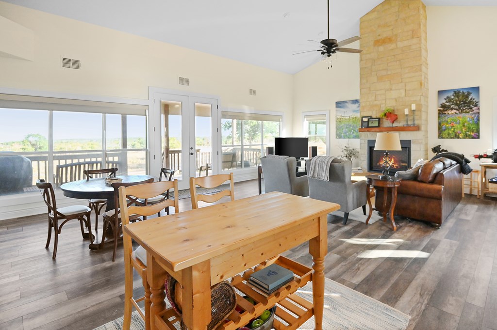 1699 Adobe Creek Road Fredericksburg, TX 78624 - Photo 13 of 68