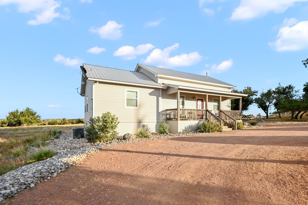 1699 Adobe Creek Road Fredericksburg, TX 78624 - Photo 44 of 68