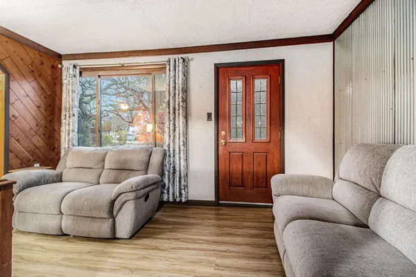 $175,000 | 642 Gilman Street, Garden City, MI 48135