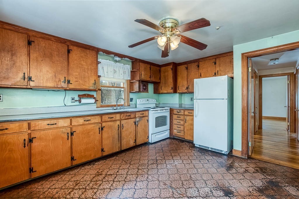 1049 Pleasant Street Canton, MA 02021 - Photo 10 of 26