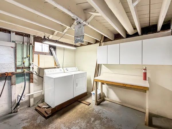 $89,900 | 405 North Apple Avenue, Freeport, IL 61032