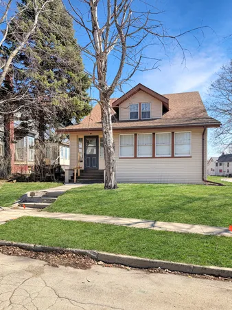 $89,900 | 405 North Apple Avenue, Freeport, IL 61032