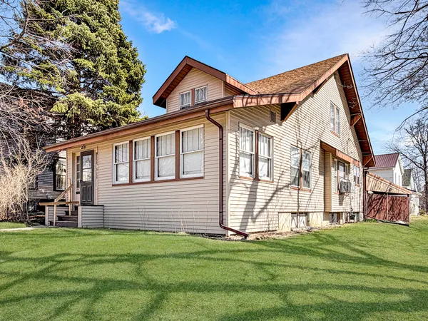 $89,900 | 405 North Apple Avenue, Freeport, IL 61032