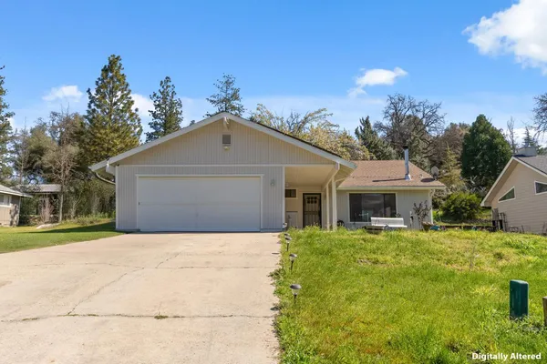 $330,000 | 40875 Griffin Drive, Oakhurst, CA 93644