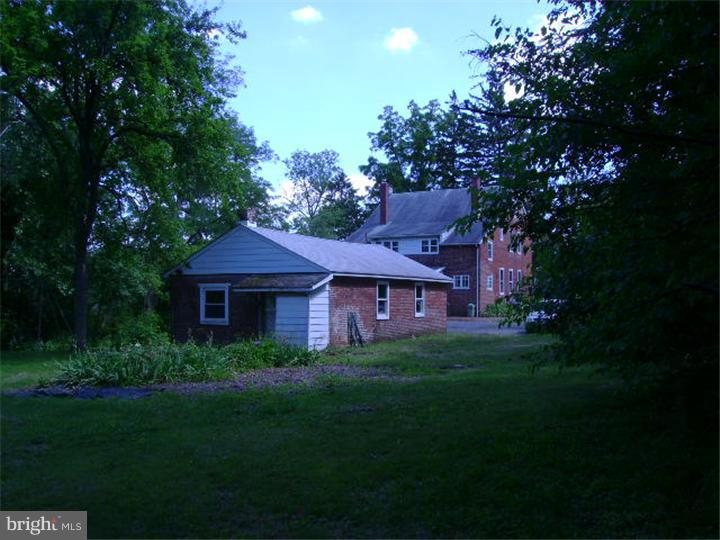 919 East Main Street Maple Shade, NJ 08052 - Photo 2 of 13 Gallery Image 2