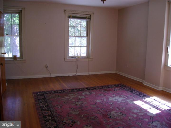 919 East Main Street Maple Shade, NJ 08052 - Photo 4 of 13 Gallery Image 4