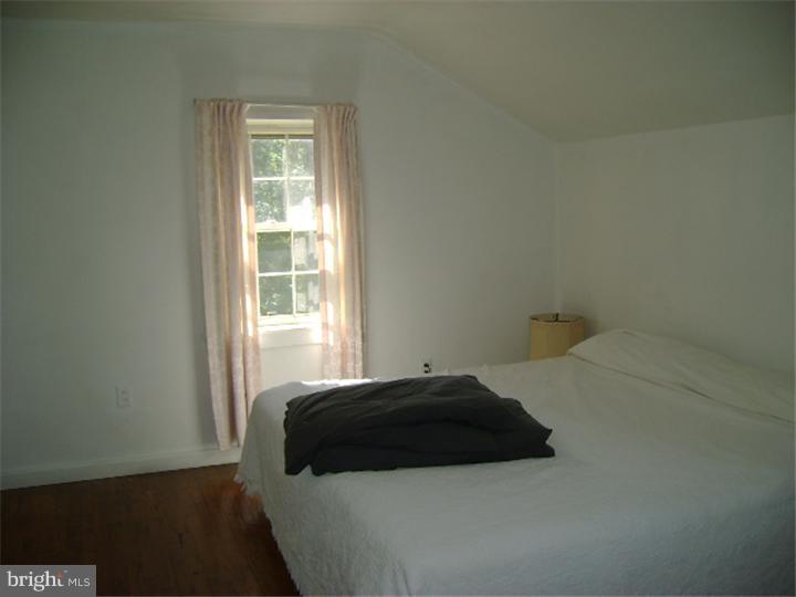 919 East Main Street Maple Shade, NJ 08052 - Photo 5 of 13 Gallery Image 5