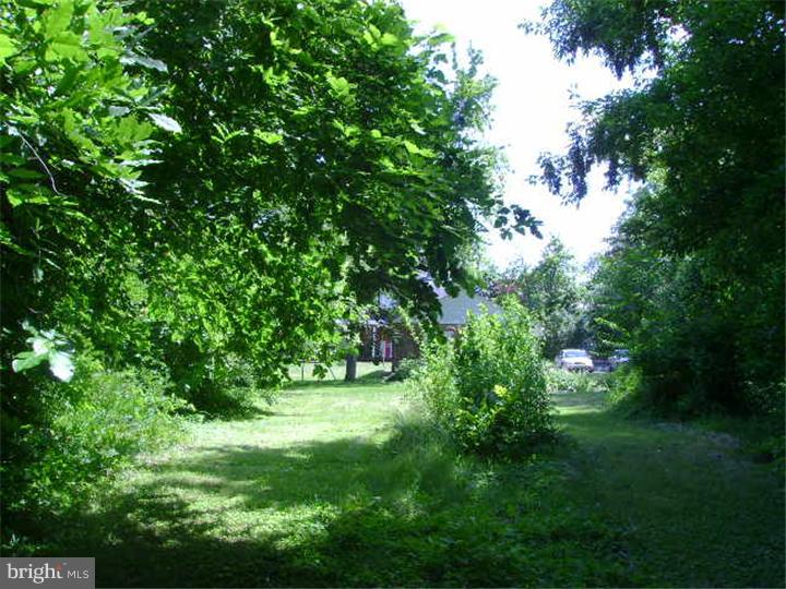 919 East Main Street Maple Shade, NJ 08052 - Photo 10 of 13 Gallery Image 10