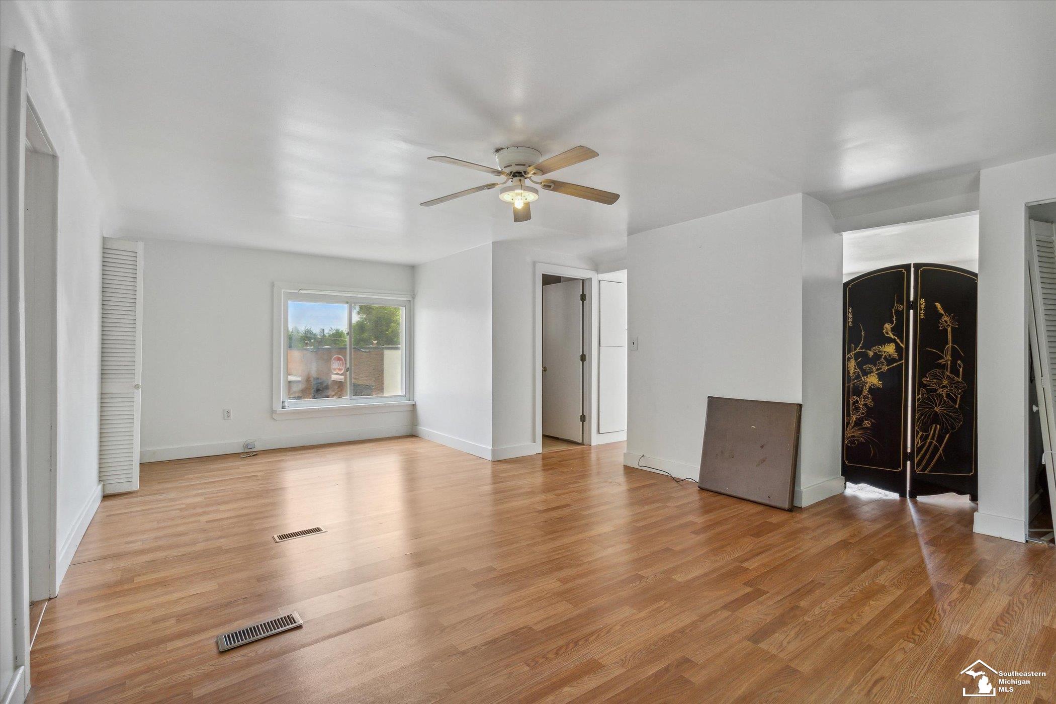 27487 Goddard Road Romulus, MI 48174 - Photo 27 of 49