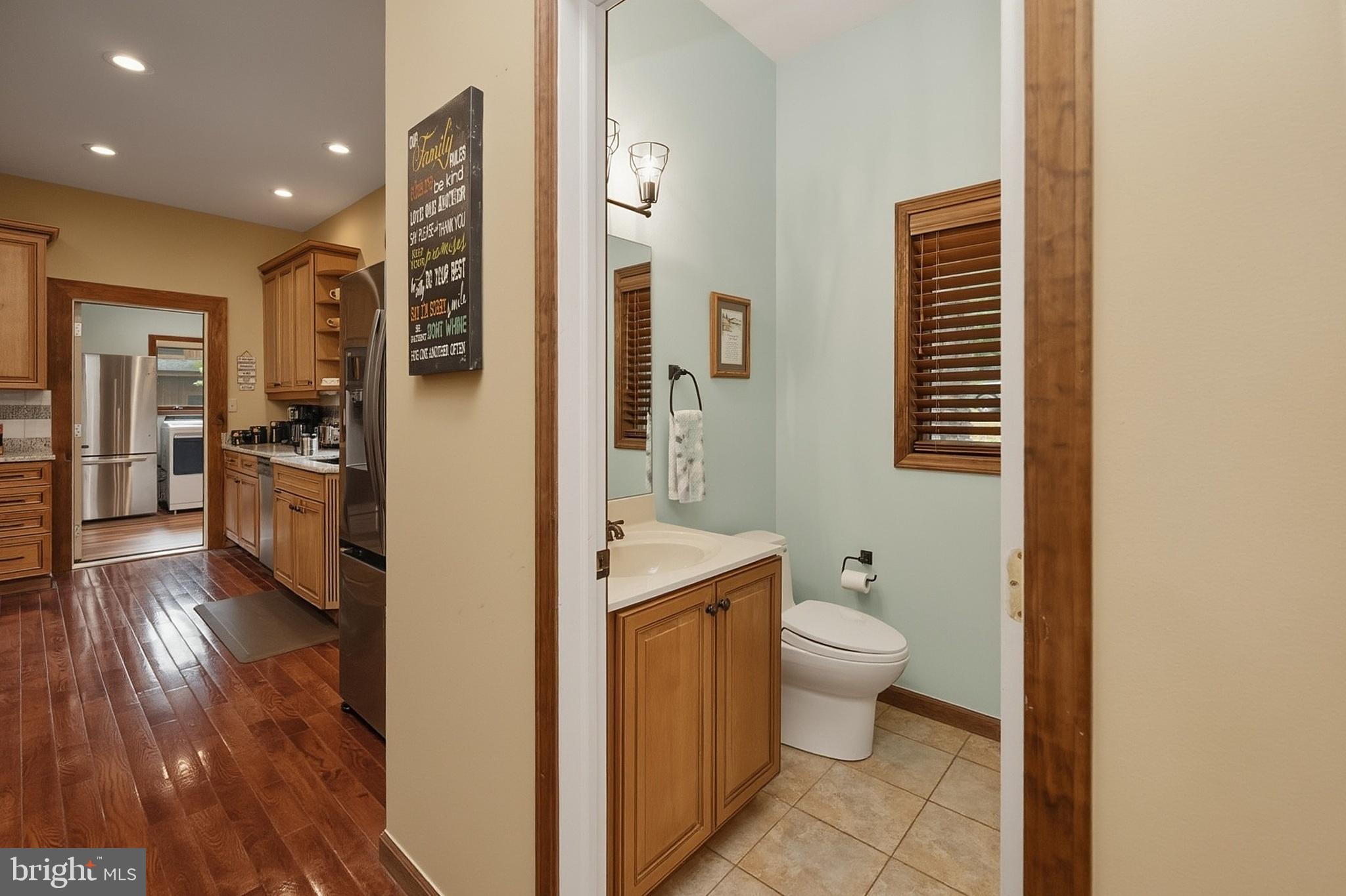 1342 Stockslager Road Oakland, MD 21550 - Photo 30 of 118 Main Level Half Bath