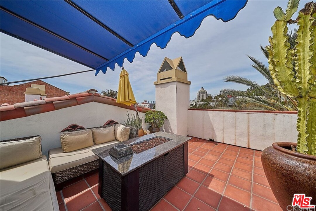 1414 North Harper Avenue, Unit 5 West Hollywood, CA 90046 - Photo 2 of 36