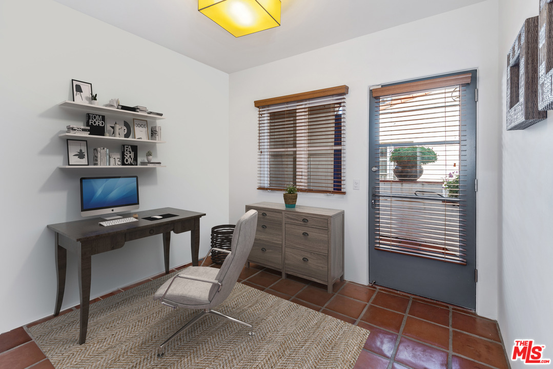 1414 North Harper Avenue, Unit 5 West Hollywood, CA 90046 - Photo 14 of 36