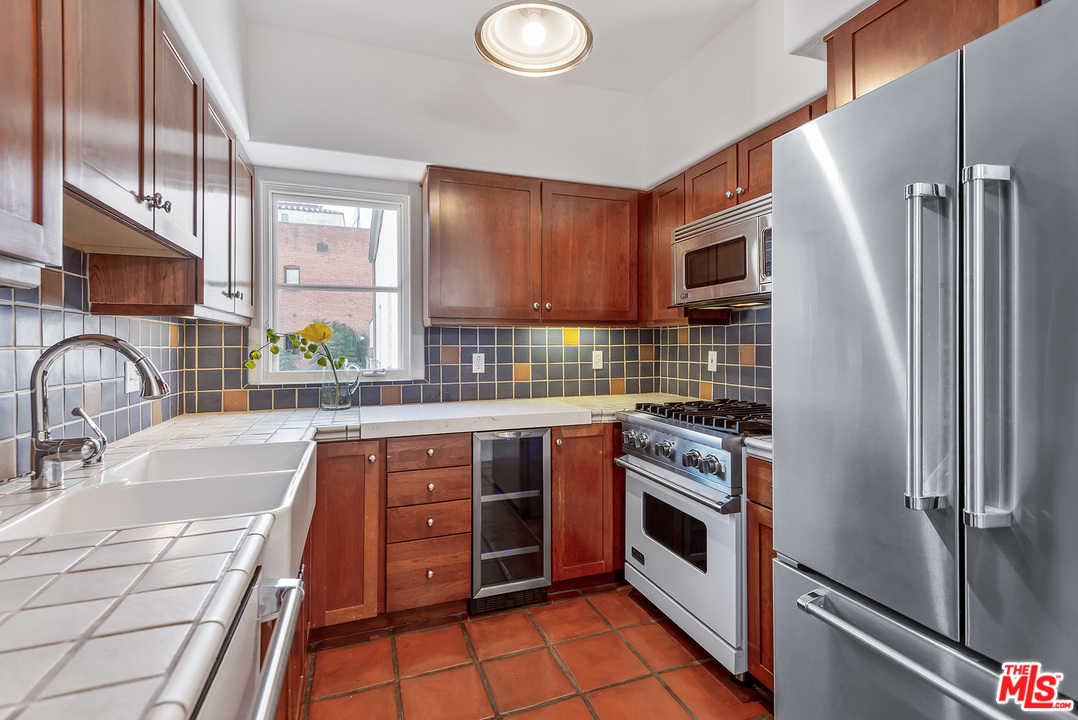 1414 North Harper Avenue, Unit 5 West Hollywood, CA 90046 - Photo 19 of 36