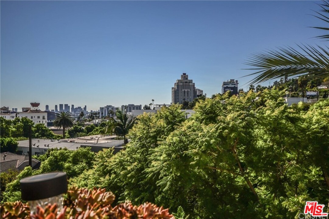 1414 North Harper Avenue, Unit 5 West Hollywood, CA 90046 - Photo 27 of 36