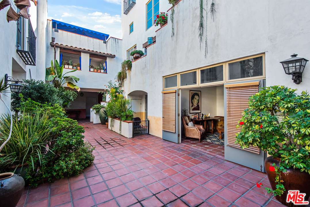 1414 North Harper Avenue, Unit 5 West Hollywood, CA 90046 - Photo 4 of 36