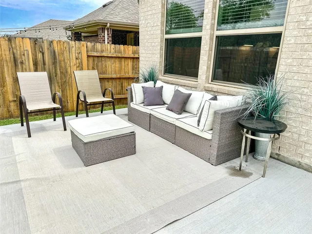 $2,700 | 7216 Sienna Rouge Path, Austin, TX 78744