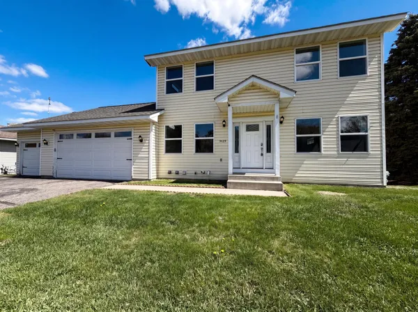 $450,000 | 9429 Harkness Avenue South, Cottage Grove, MN 55016