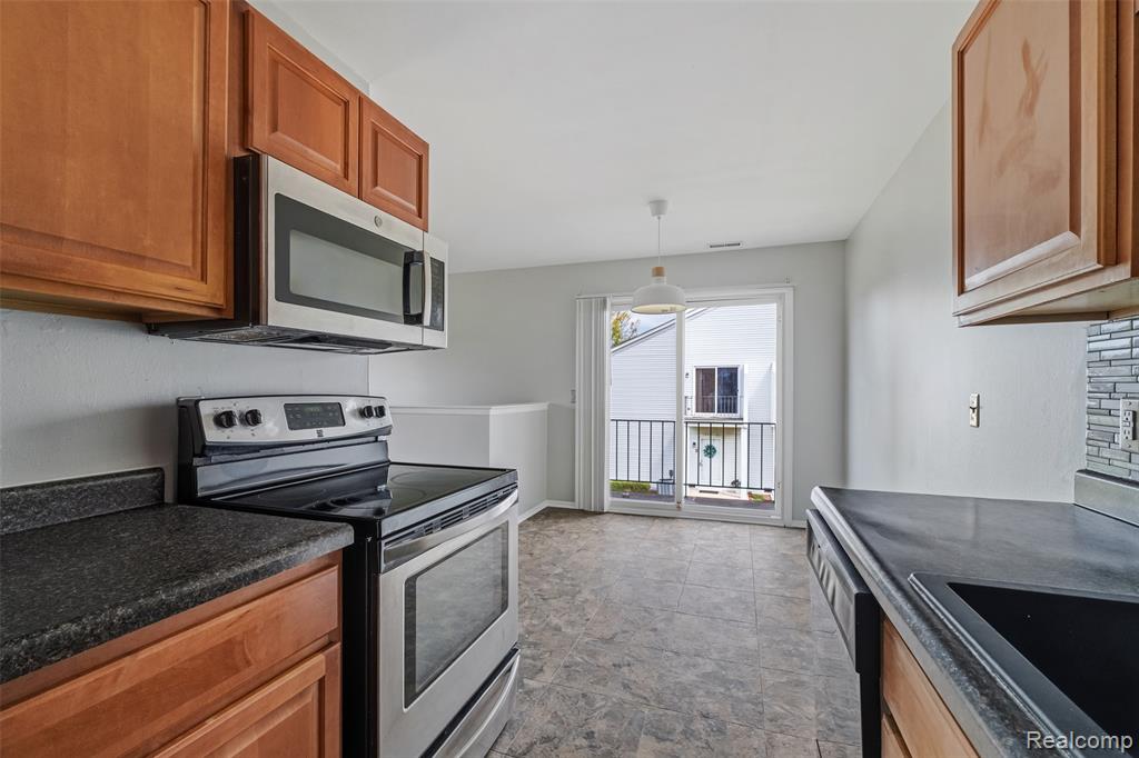 42564 Saratoga Road, Unit 31 Canton, MI 48187 - Photo 16 of 26
