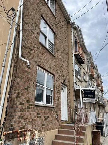 $719,000 | 151 Beach 27th Street | Far Rockaway