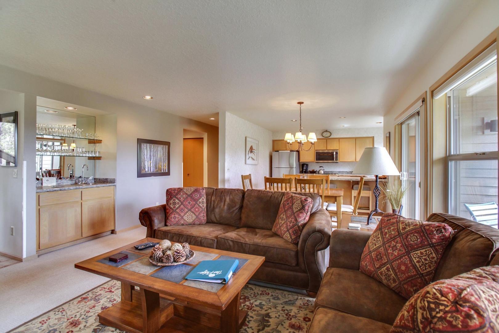57321 Beaver Ridge Loop, Unit 1 Sunriver, OR 97707 - Photo 16 of 28 View from fireplace
