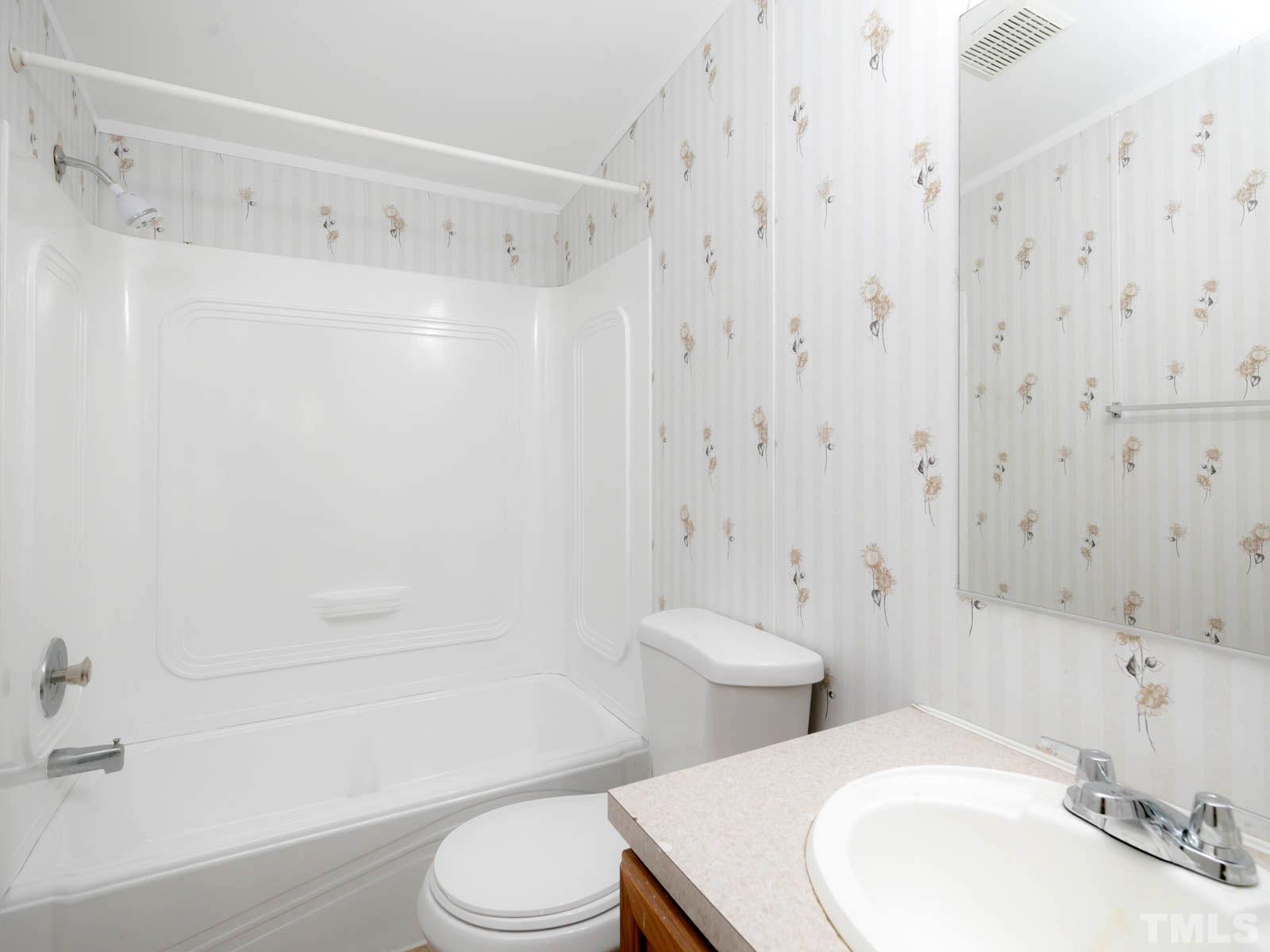 170 Harris Road Youngsville, NC 27596 - Photo 8 of 30 Gallery Image 8