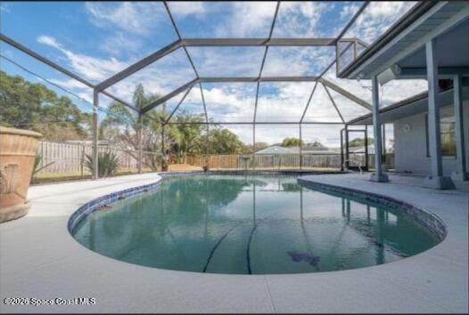 2623 Reed Avenue Melbourne, FL 32901 - Photo 26 of 45 a view of a swimming pool