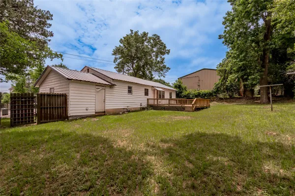 $1,375 | 2538 Sycamore Avenue, Huntsville, TX 77340