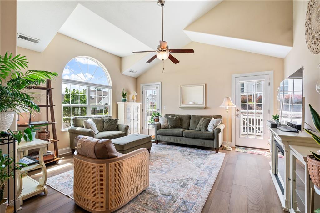 357 Saddlebrook Road Gibsonia, PA 15044 - Photo 5 of 35