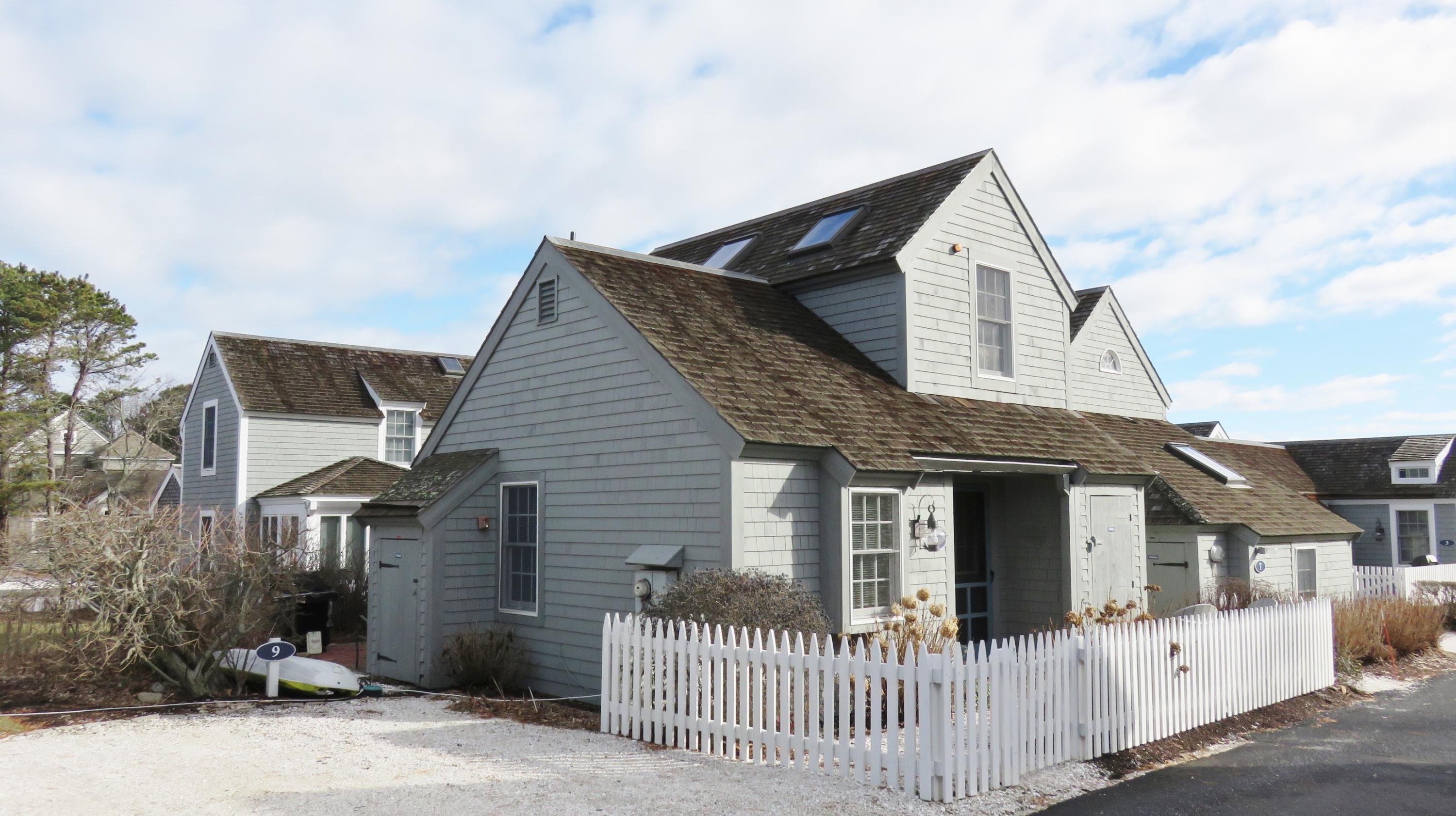 9 Hyannis Point Road, Unit 772 Mashpee, MA 02649 - Photo 3 of 29 a front view of a house