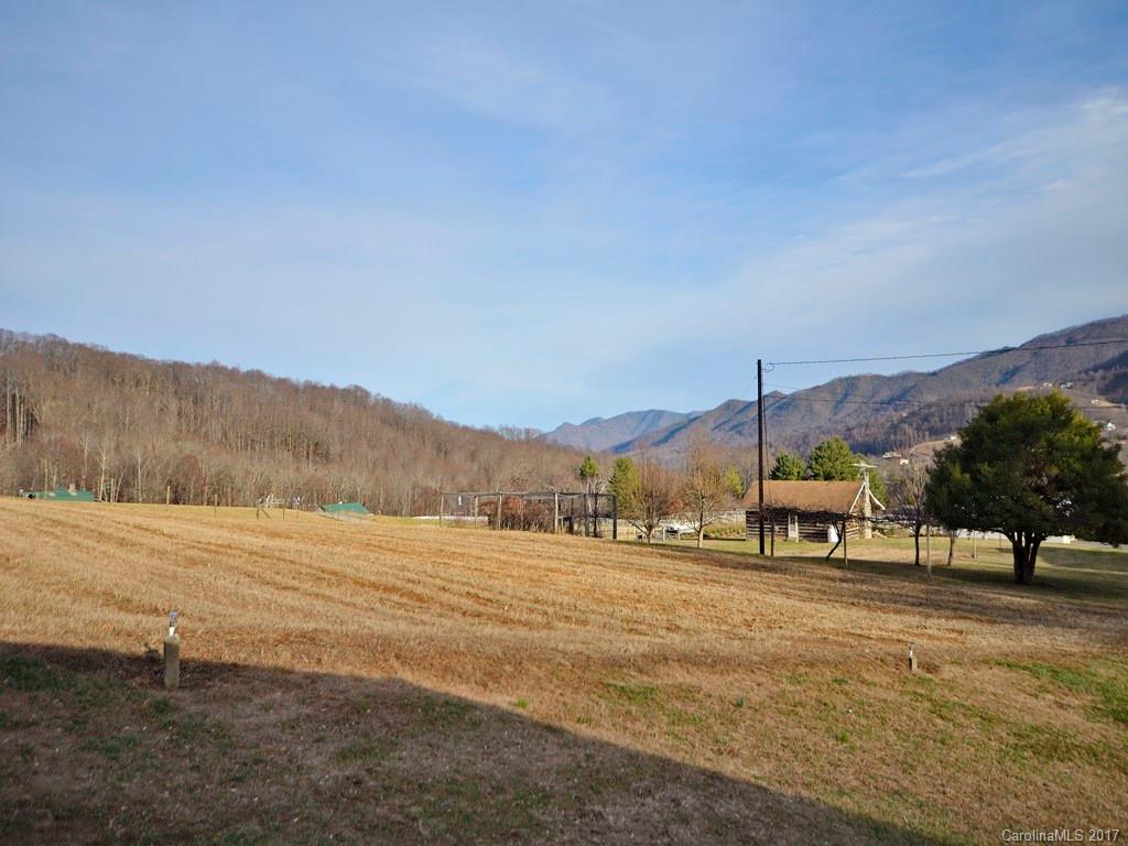 512 Walker Road Waynesville, NC 28786 - Photo 18 of 22 Gallery Image 18