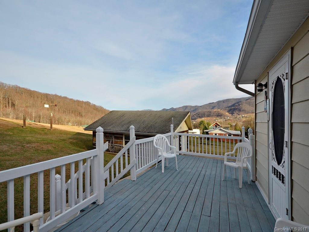 512 Walker Road Waynesville, NC 28786 - Photo 19 of 22 Gallery Image 19