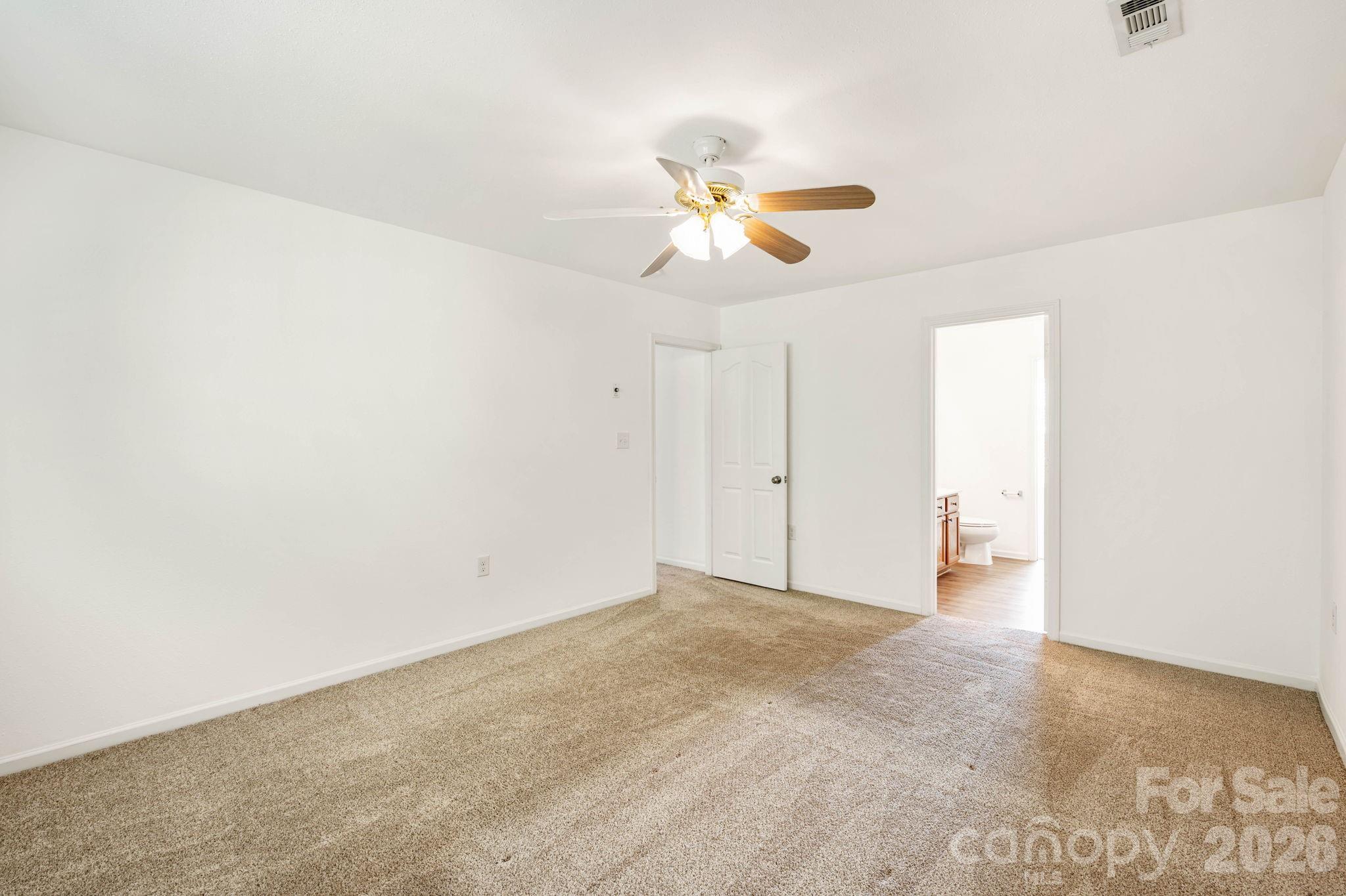 1429 River Run Road Lowell, NC 28098 - Photo 14 of 37