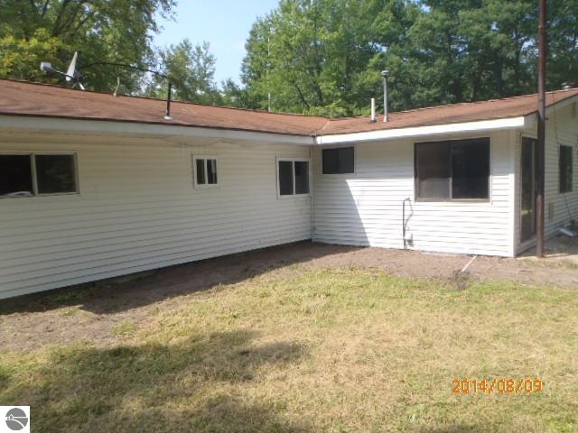 1154 Schemp Road Lupton, MI 48635 - Photo 9 of 47 1789036-8.JPG
