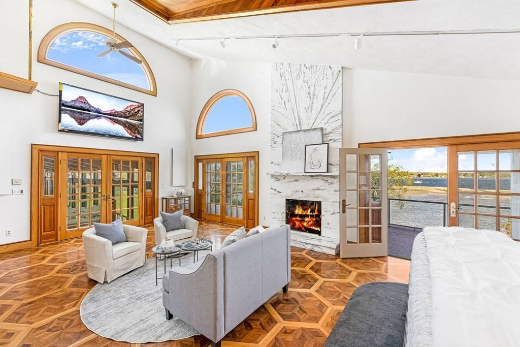 222 Bay Point Road Swansea, MA 02777 - Photo 14 of 42