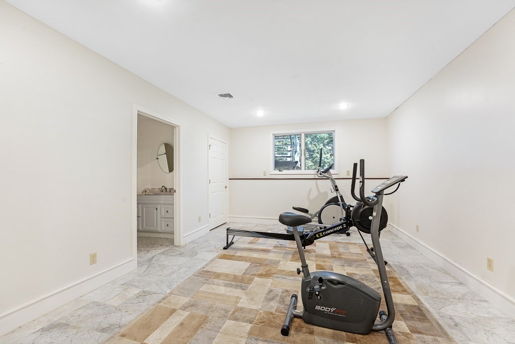 222 Bay Point Road Swansea, MA 02777 - Photo 18 of 42