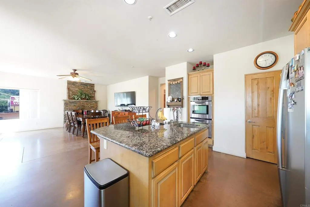 285 Penn Street Ramona, CA 92065 - Photo 6 of 57