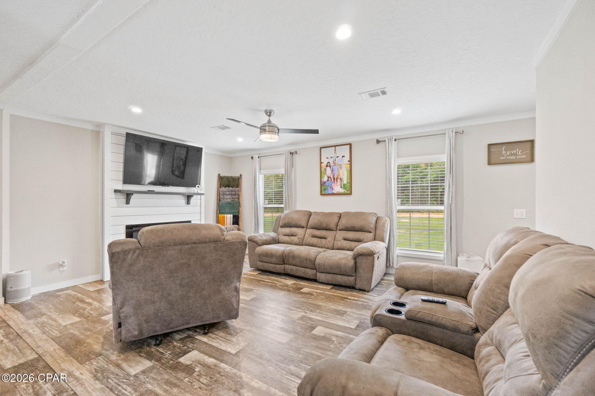 1215 Shores Road Alford, FL 32420 - Photo 5 of 35