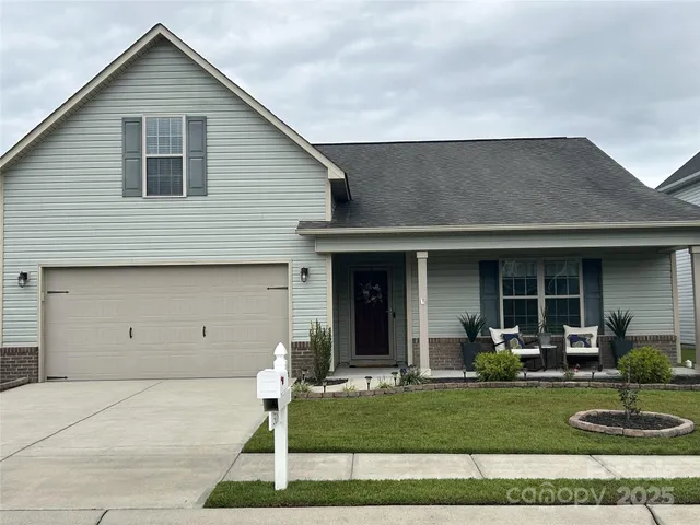 $325,000 | 318 Bungalow Drive, New Bern, NC 28562