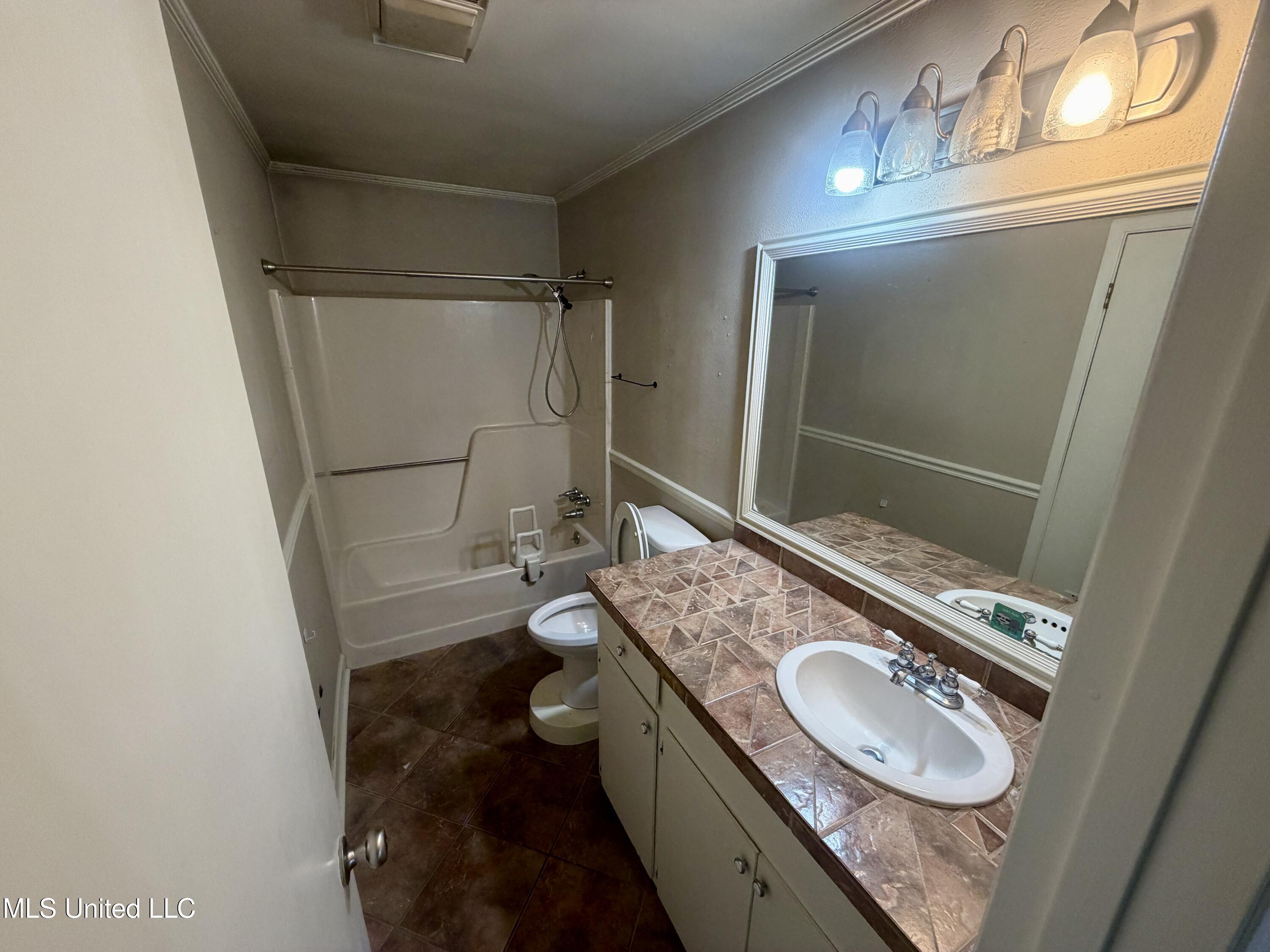 126 Interstate Road Shaw, MS 38773 - Photo 8 of 23 IMG_2088