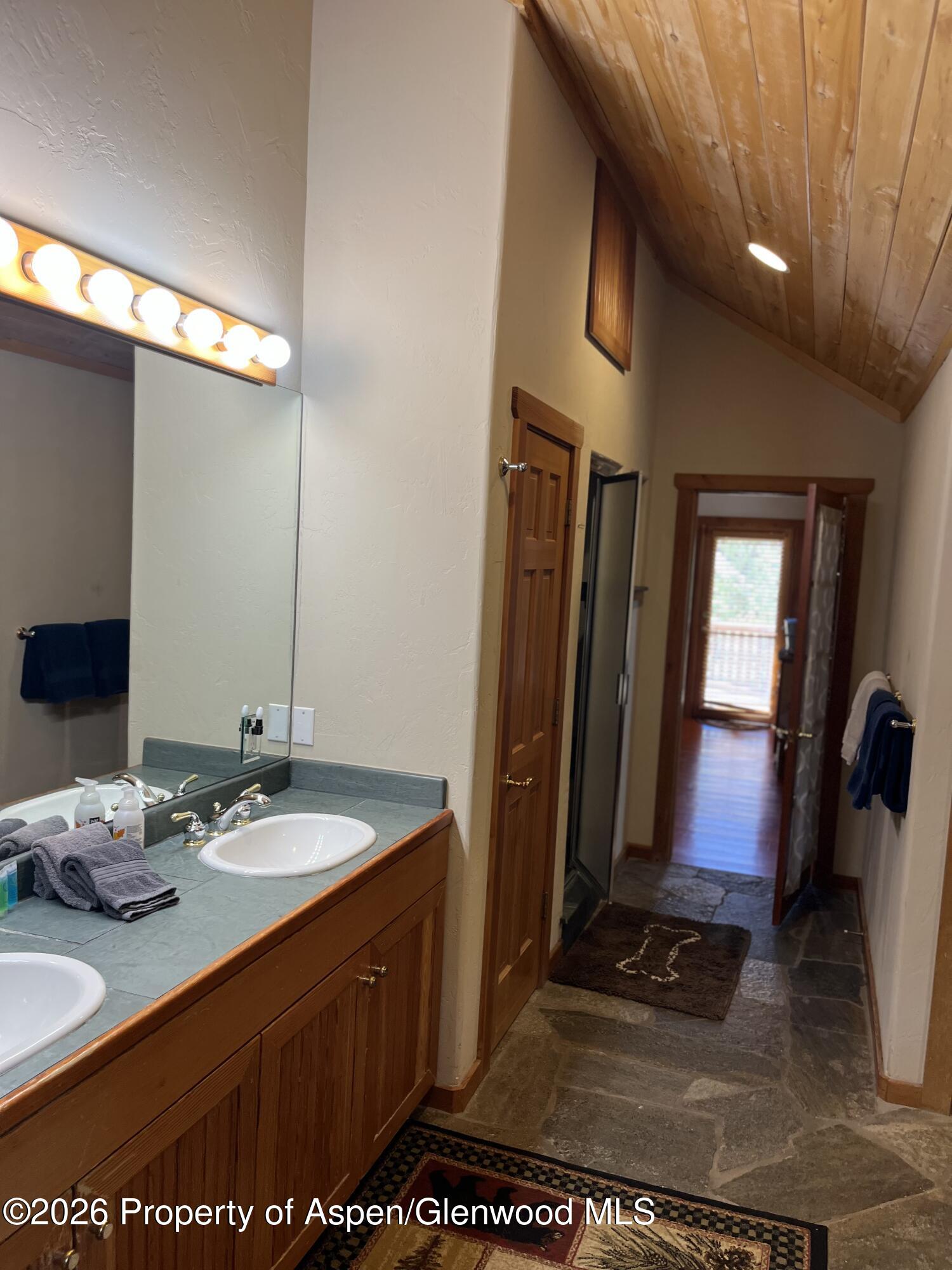 135 Lewis Lane Basalt, CO 81621 - Photo 12 of 25 Primary bath