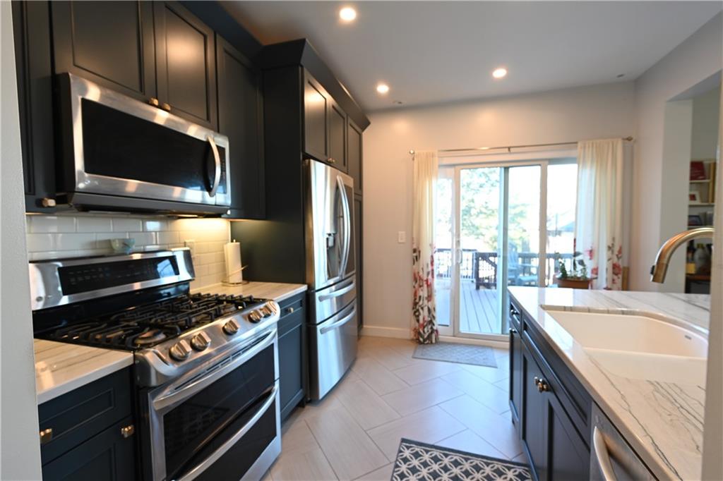 5413 Guarino Road Pittsburgh, PA 15217 - Photo 11 of 25 Gallery Image 11